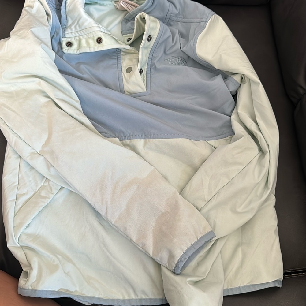 North face sweater size x small